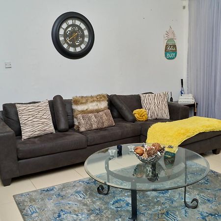 Caribbean Estates, 10 Mins From The Beach, Beautiful Gated Community Portmore Ngoại thất bức ảnh